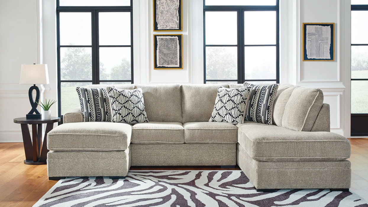 Calnita Sectional Sofa