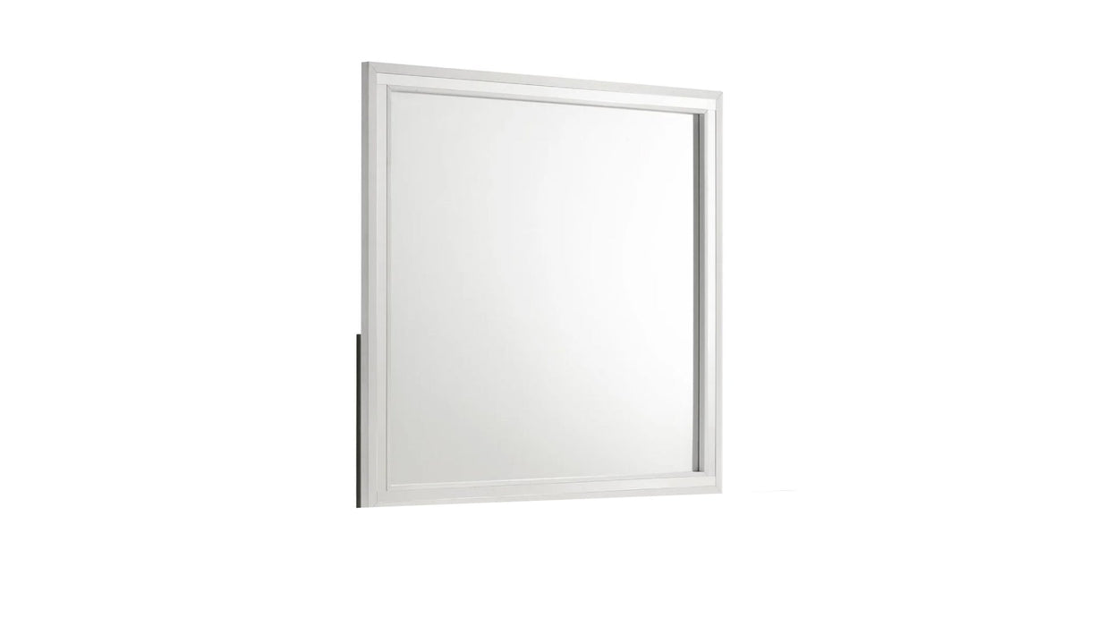 Europa White Wood And Upholstered Queen Bedroom Set