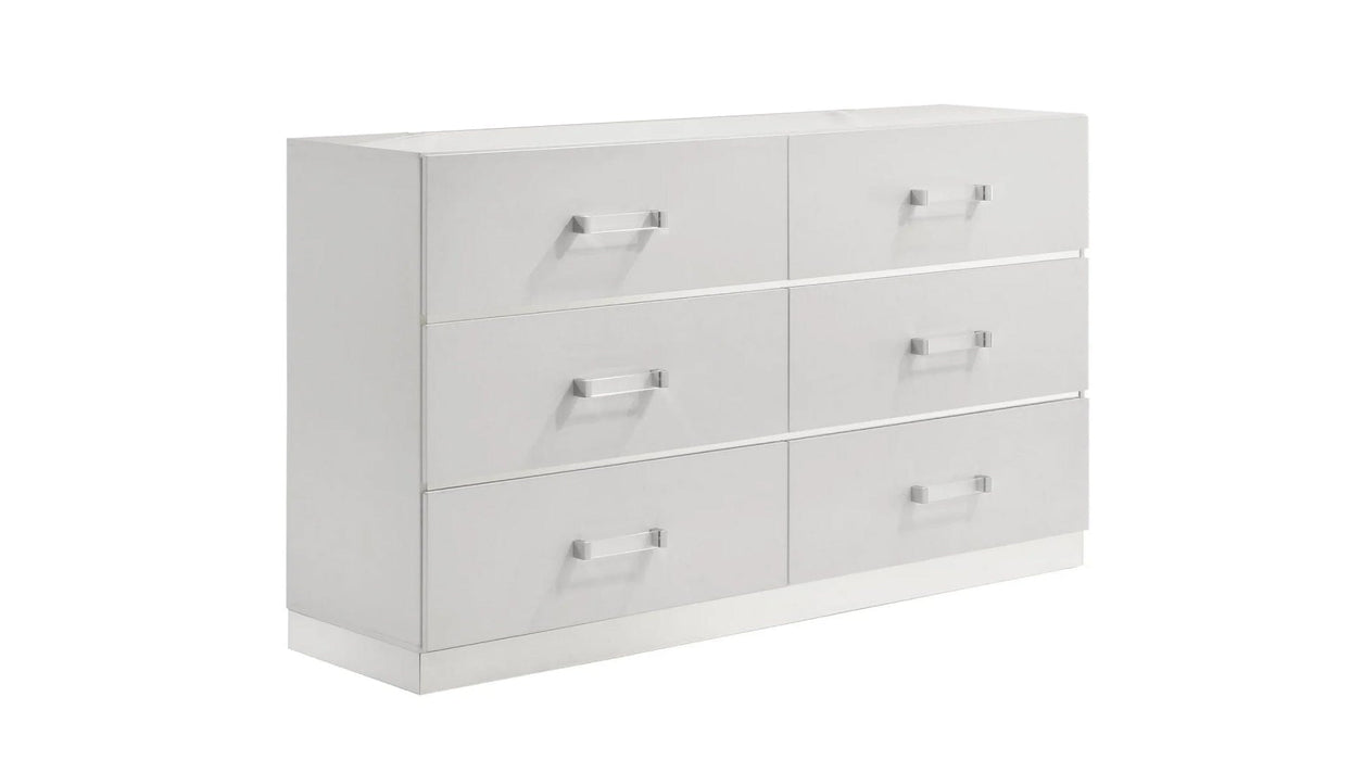 Europa White Wood And Upholstered Queen Bedroom Set