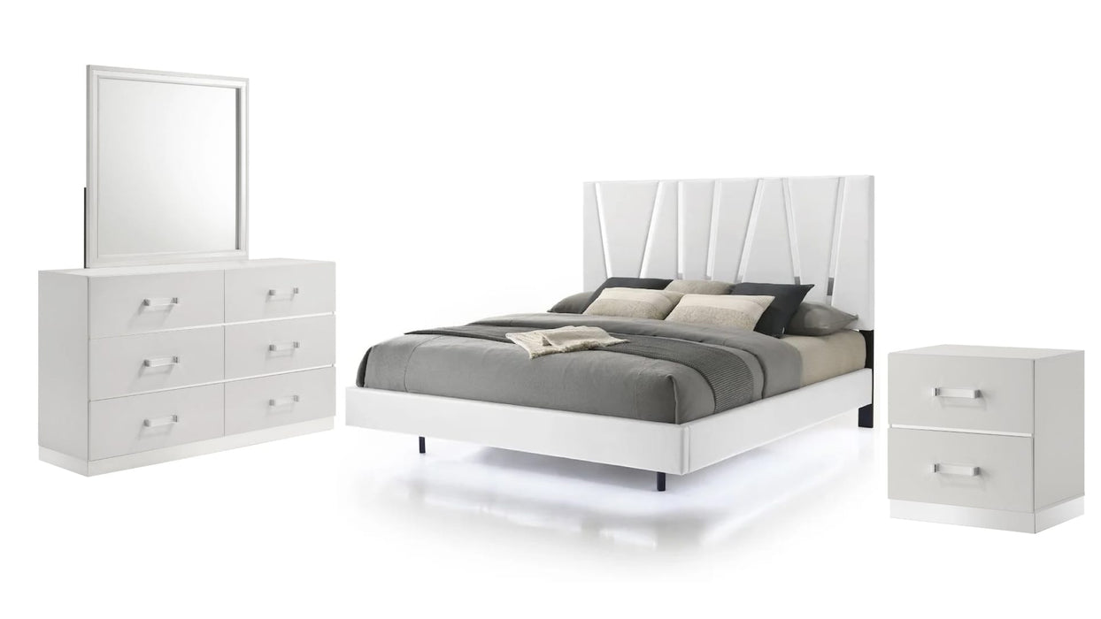Europa White Wood And Upholstered Queen Bedroom Set
