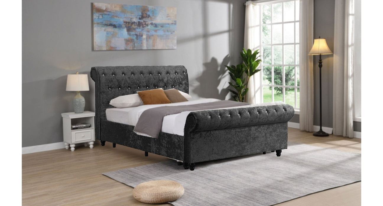 Irma Black Wood And Upholstered Full Bed