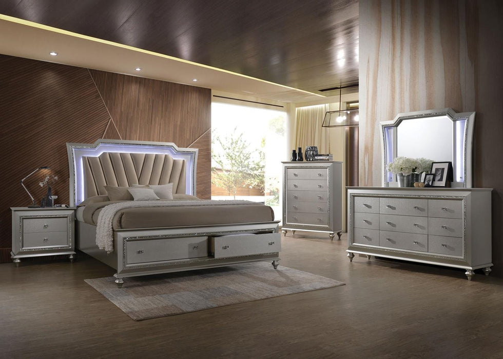 Kaityln Silver Wood And Upholstered Queen Bedroom Set